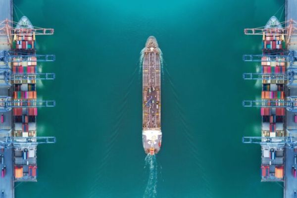 Alliances Maritimes : Un Paysage en Mouvement