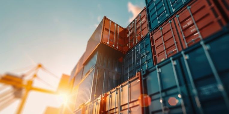 DIFFERENT TYPES OF CONTAINER