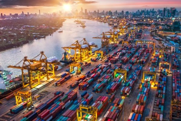 tense-social-climate-in-ports