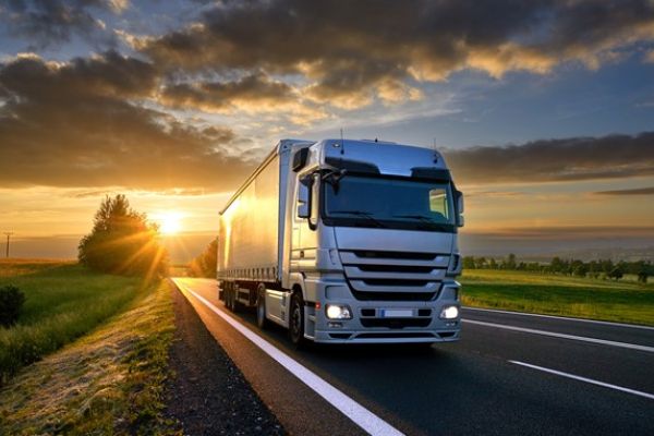 road-transport-between-crisis-and-transformation